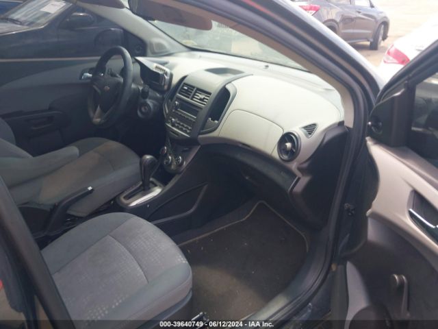1G1JA5SG0E4116087 Chevrolet Sonic Ls Auto