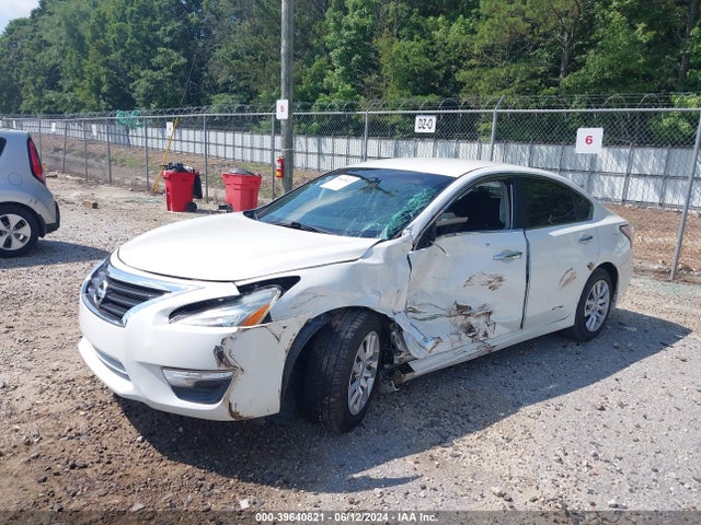 Nissan Altima 2.5 S 2015 1N4AL3AP3FC167619 Image 2