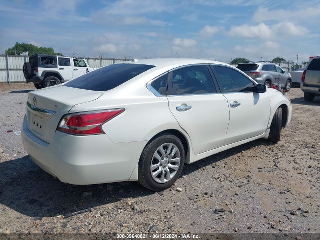 Nissan Altima 2.5 S 2015 1N4AL3AP3FC167619 Image 4