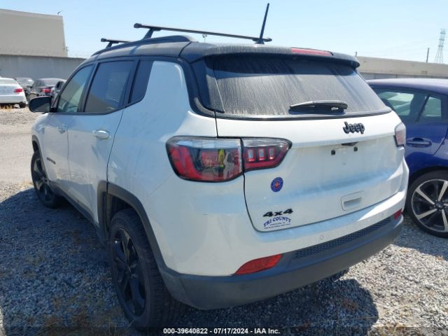 3C4NJDBB1JT492129 Jeep Compass Altitude 4x4