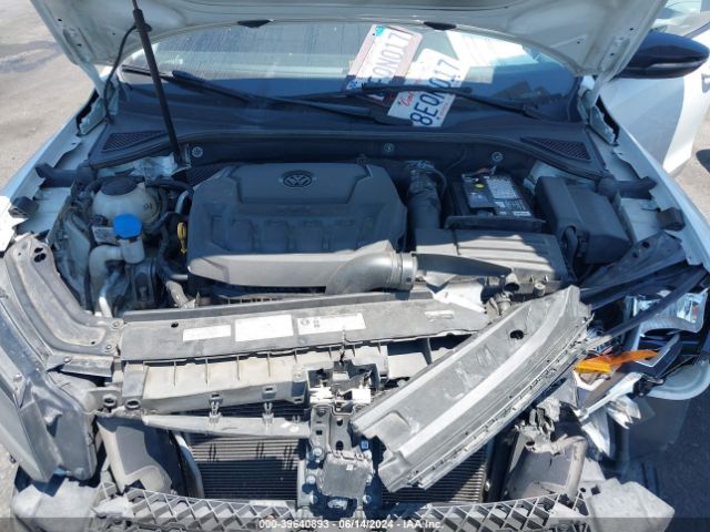 1VWAA7A34JC040470 Volkswagen Passat 2.0t R-line/2.0t S