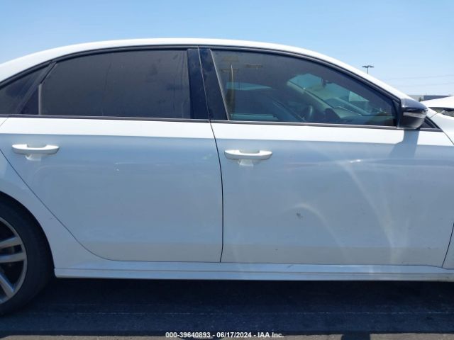 1VWAA7A34JC040470 Volkswagen Passat 2.0t R-line/2.0t S