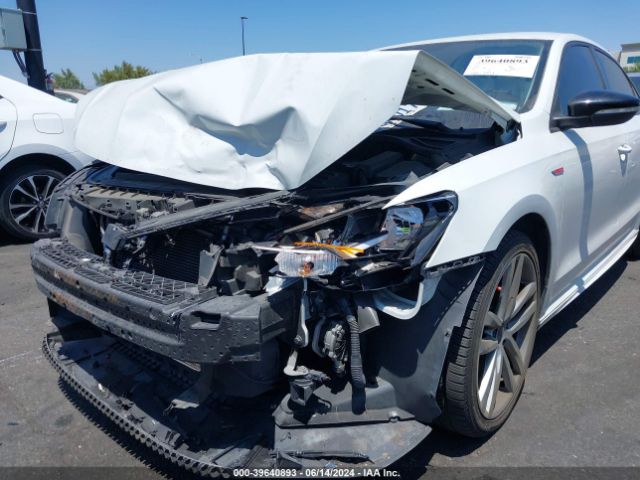 1VWAA7A34JC040470 Volkswagen Passat 2.0t R-line/2.0t S