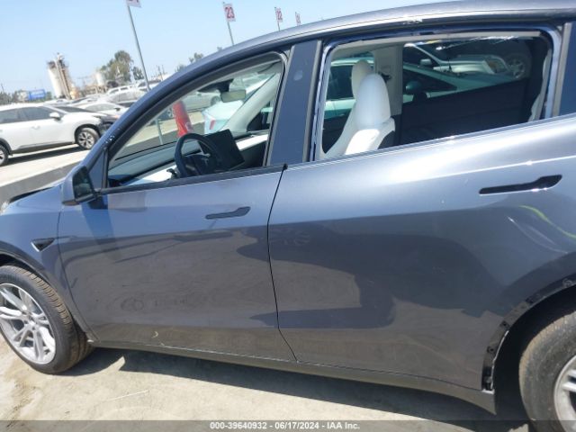 7SAYGDED3PF933925 Tesla Model Y Rwd