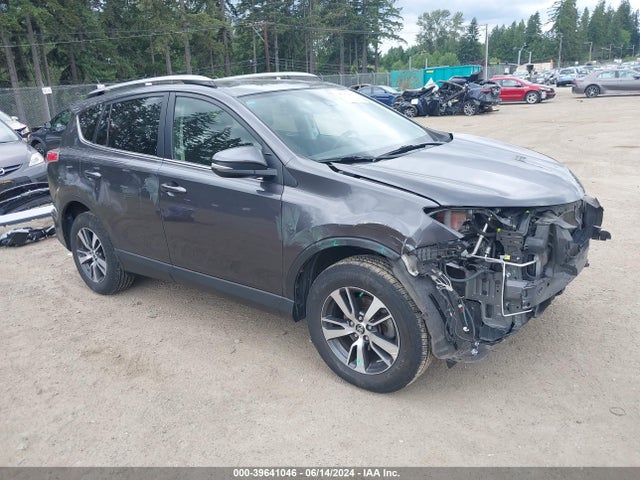 Toyota Rav4 Xle 2017 JTMRFREV6HJ145161 zdjęcie główne
