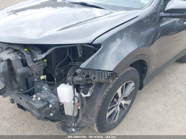 Toyota Rav4 Xle 2017 JTMRFREV6HJ145161 Image 21