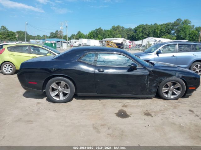 2C3CDZAG1GH239987 Dodge Challenger Sxt