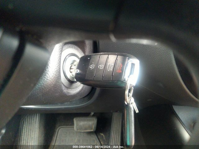 KNDJN2A20K7656985 KIA Soul