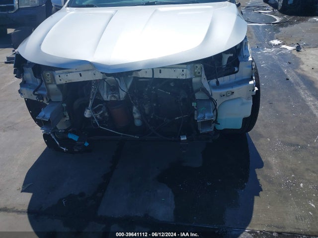 Chevrolet IMPALA 1LT 2018 2G1105SA1J9154319 Image 13