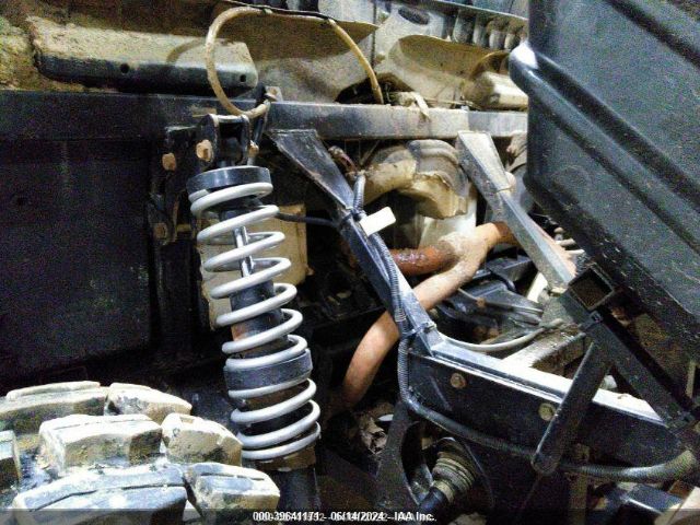 2018 CAN-AM COMMANDER 3JBKGAN25JJ000681 Photo 8