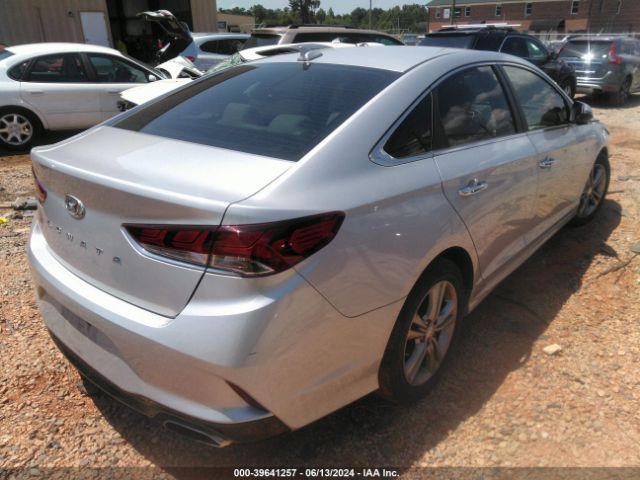 2018 HYUNDAI SONATA 5NPE34AF2JH613975 Photo 3