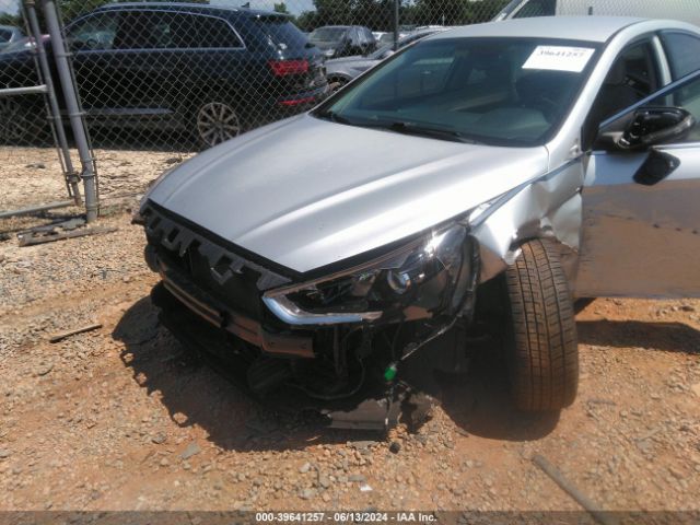 2018 HYUNDAI SONATA 5NPE34AF2JH613975 Photo 5