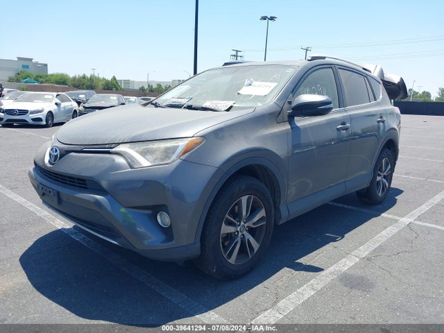 Toyota Rav4 Xle 2016 JTMWFREV0GD086592 Image 2