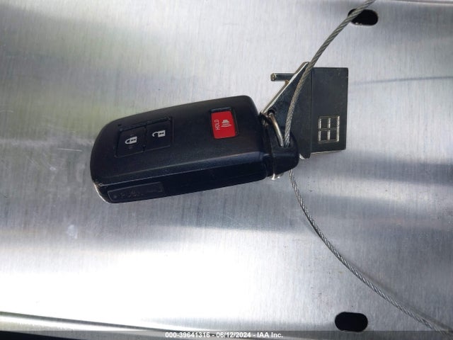 Toyota Rav4 Xle 2018 2T3WFREV1JW416573 Image 11