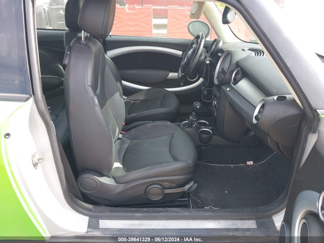 2012 MINI COOPER WMWSU3C58CT542680 Photo 4
