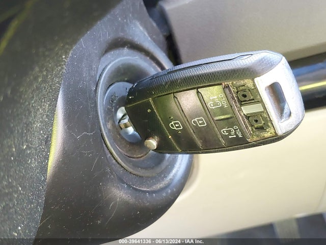 KIA SEDONA LX 2016 KNDMB5C17G6112461 Image 11