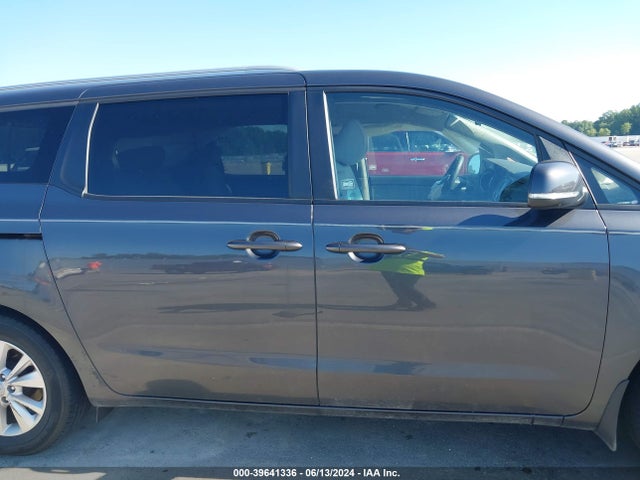 KIA SEDONA LX 2016 KNDMB5C17G6112461 Image 14
