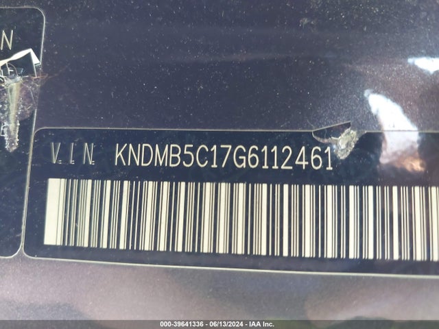 KIA SEDONA LX 2016 KNDMB5C17G6112461 Image 9