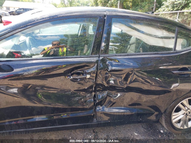 Hyundai Elantra Value Edition 2019 5NPD84LF6KH463090 Image 14