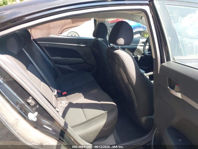 Hyundai Elantra Value Edition 2019 5NPD84LF6KH463090 Image 8