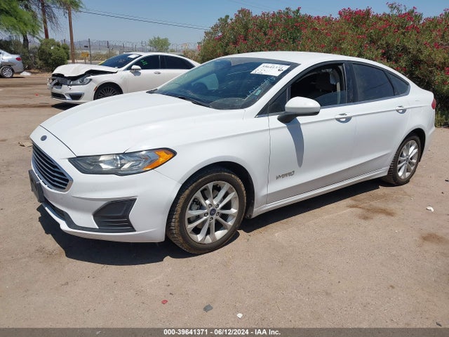 Ford Fusion Hybrid Se 2019 3FA6P0LU9KR188949 Image 2