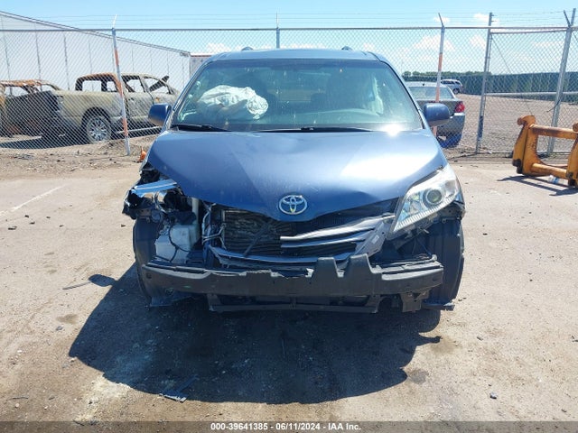 Toyota Sienna Xle 8 Passenger 2015 5TDYK3DC2FS641322 Image 12
