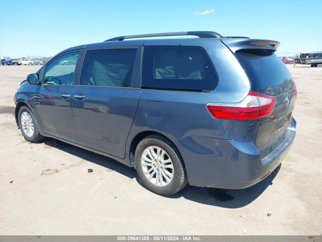 Toyota Sienna Xle 8 Passenger 2015 5TDYK3DC2FS641322 Image 3