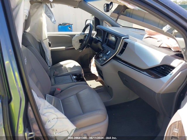 Toyota Sienna Xle 8 Passenger 2015 5TDYK3DC2FS641322 Image 5