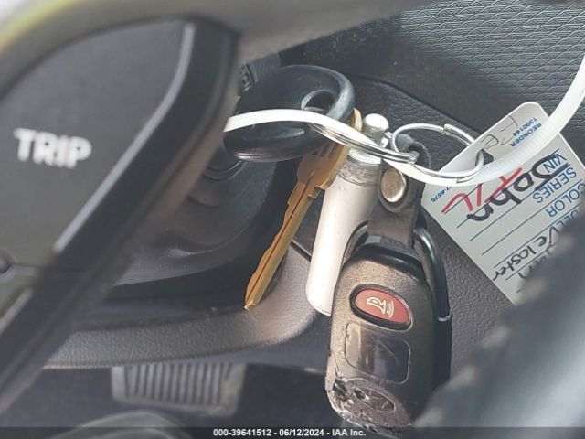 KMHTC6AD6HU315975 Hyundai Veloster