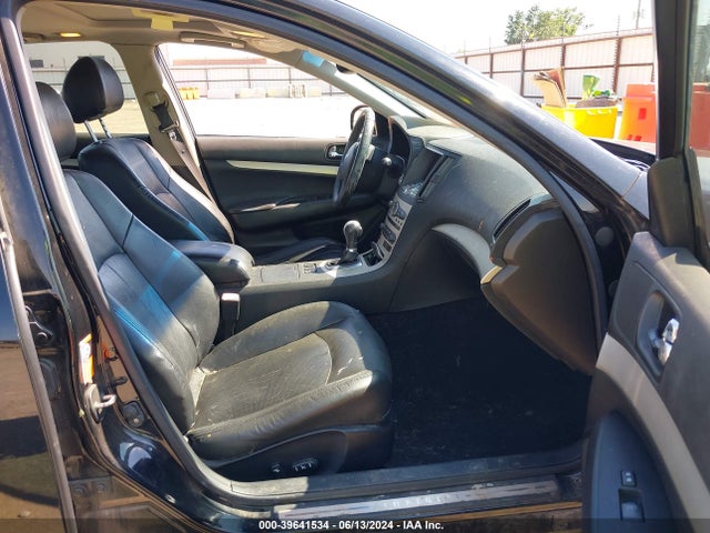 2008 Infiniti G35 Journey მანქანა იყიდება აუქციონზე, vin: JNKBV61E68M215876, აუქციონის ნომერი: 39641534
