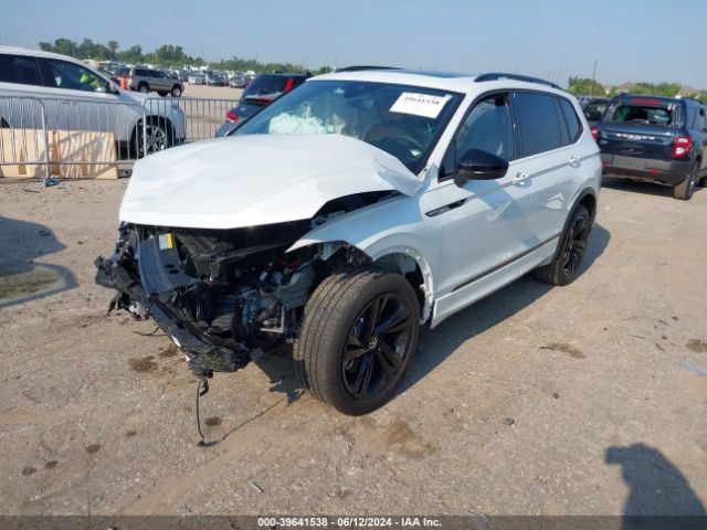 3VVCB7AX8RM008841 Volkswagen Tiguan 2.0t Se R-line Black
