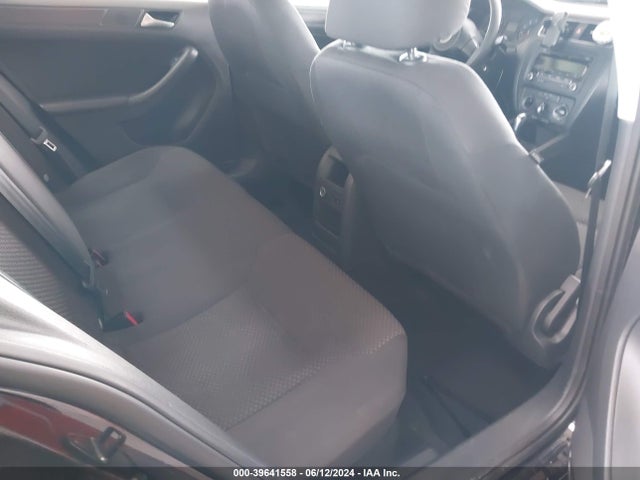 3VW2K7AJXEM369601 Volkswagen Jetta 2.0l S