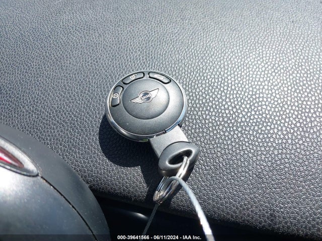 2013 MINI CONVERTIBLE WMWZP3C55DT705504 Photo 10