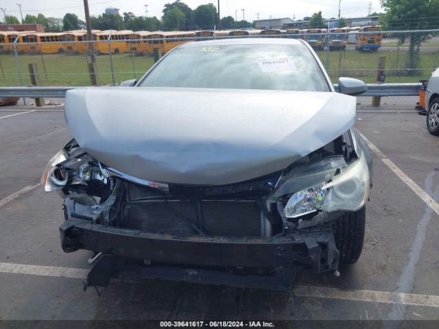 4T1BD1FK7FU142662 Toyota Camry Hybrid Le
