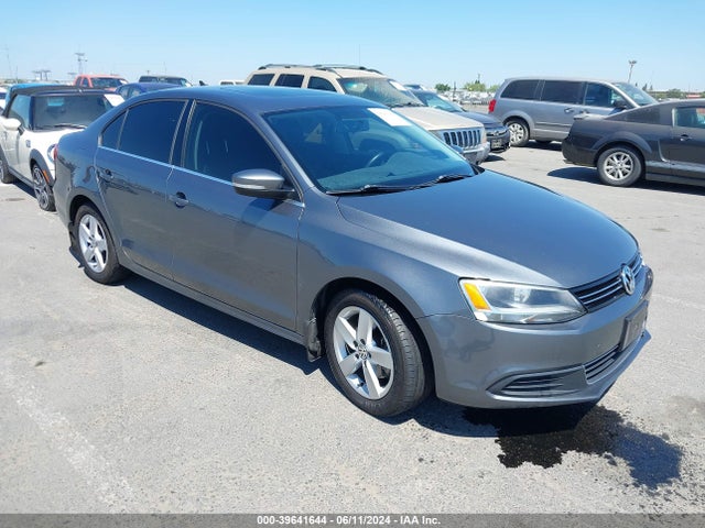 2014 3VWLL7AJXEM352850 main image