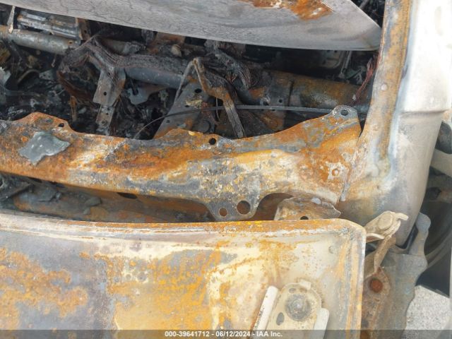 4T1BF1FK6EU421870 Toyota CAMRY LE