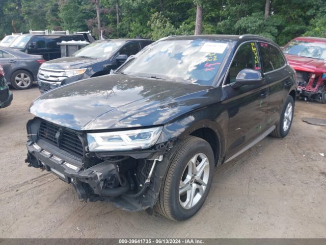 WA1BNBFY6J2023379 Audi Q5 2.0t Premium/2.0t Tech Premium