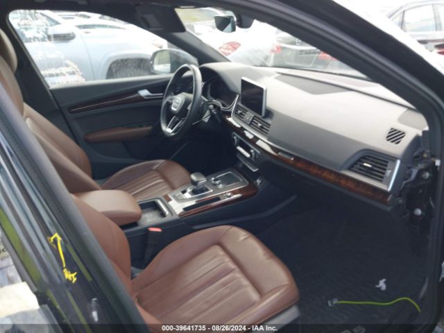 WA1BNBFY6J2023379 Audi Q5 2.0t Premium/2.0t Tech Premium