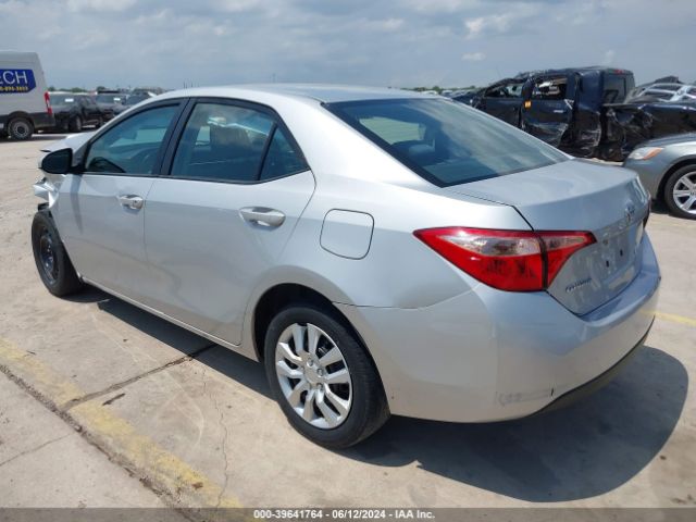 2018 TOYOTA COROLLA 2T1BURHEXJC987327 Photo 2