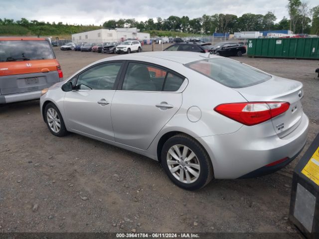 KNAFX4A8XE5049991 KIA FORTE EX