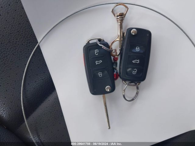 WVGAV7AX2GK000246 Volkswagen TIGUAN S