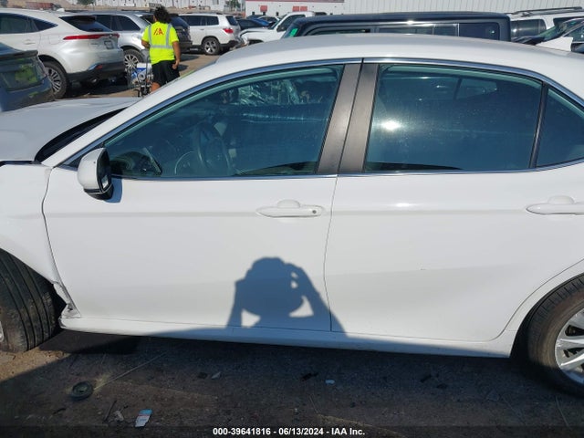 Toyota CAMRY LE 2020 4T1C11AK9LU315548 Image 14