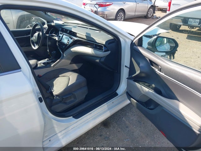 Toyota CAMRY LE 2020 4T1C11AK9LU315548 Image 5