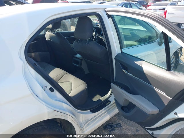 Toyota CAMRY LE 2020 4T1C11AK9LU315548 Image 8