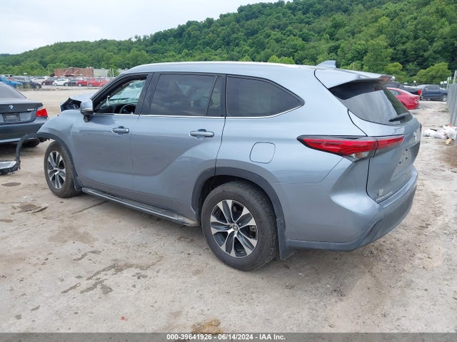 Toyota Highlander Xle 2021 5TDGZRBH1MS101305 Image 3
