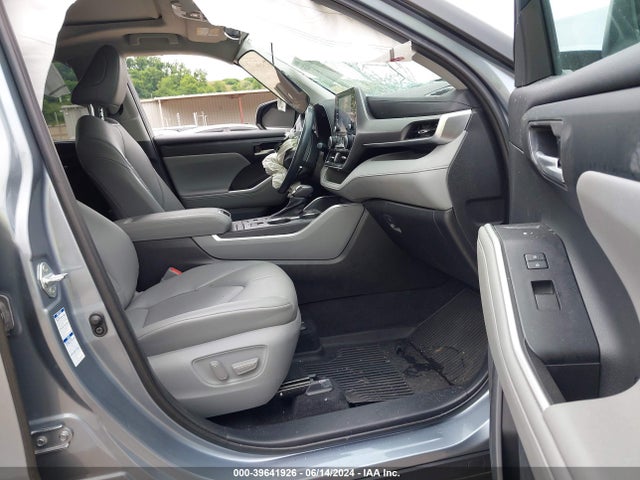 Toyota Highlander Xle 2021 5TDGZRBH1MS101305 Image 5