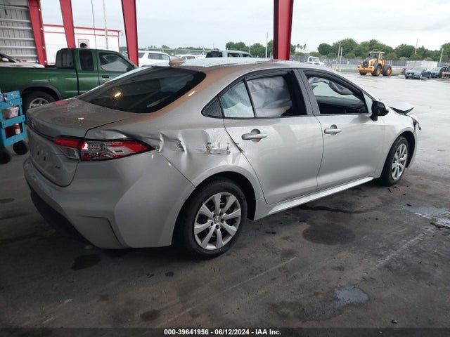 Toyota COROLLA LE 2024 5YFB4MDE1RP104607 Image 4