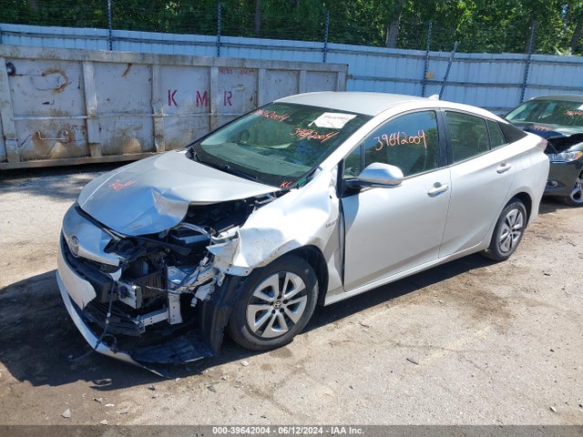 Toyota Prius Two 2017 JTDKBRFU6H3559290 Image 2