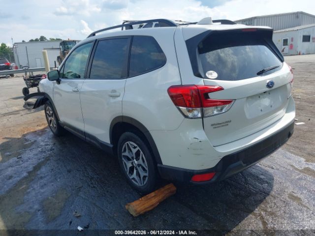 JF2SKAJC2MH456186 Subaru Forester Premium