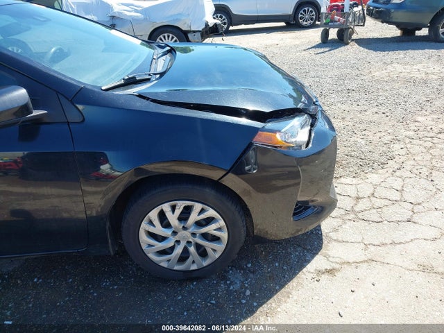 Toyota COROLLA LE 2017 5YFBURHEXHP627050 Image 18